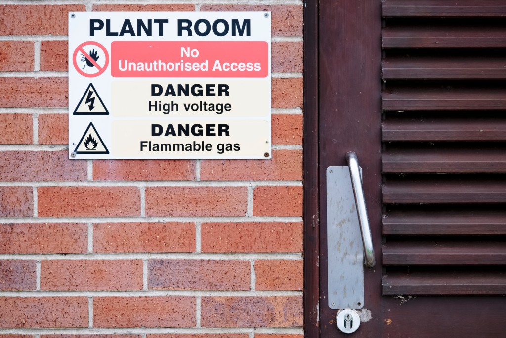 Plant room danger flammable gas high voltage sign uk